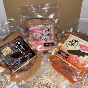 百年はまちと四国サーモンのごちそう便 (ザ・ハマチスモーク2種・ザ・サーモンスモーク)【送料無料】